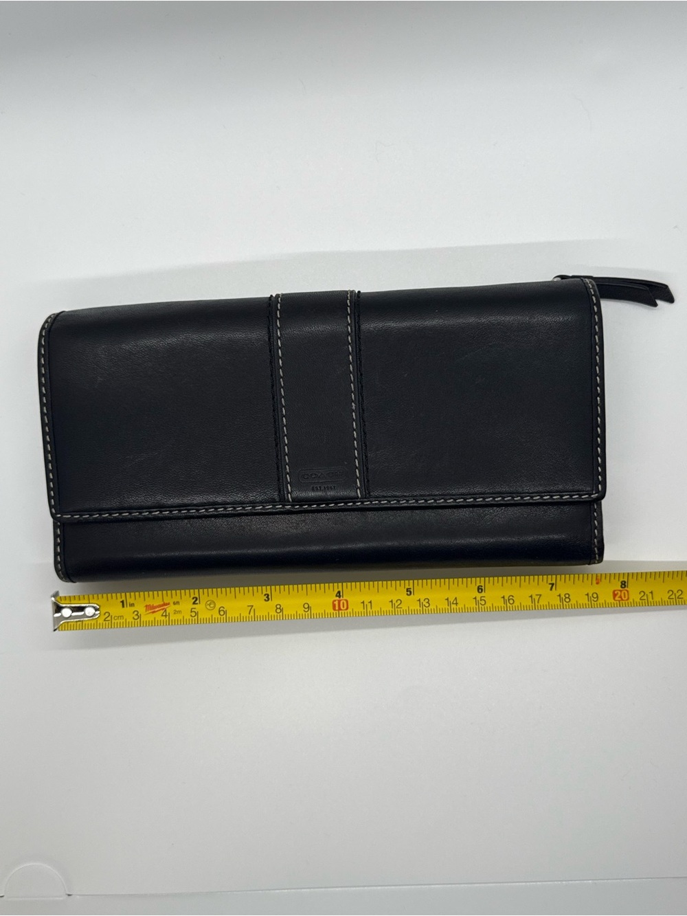 Coach Legacy Black Leather Wallet Lavender Interior - Picture 6 of 15
